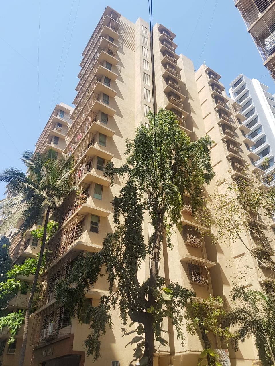 2 Semi-Furnished in DLH Imur , Andheri West