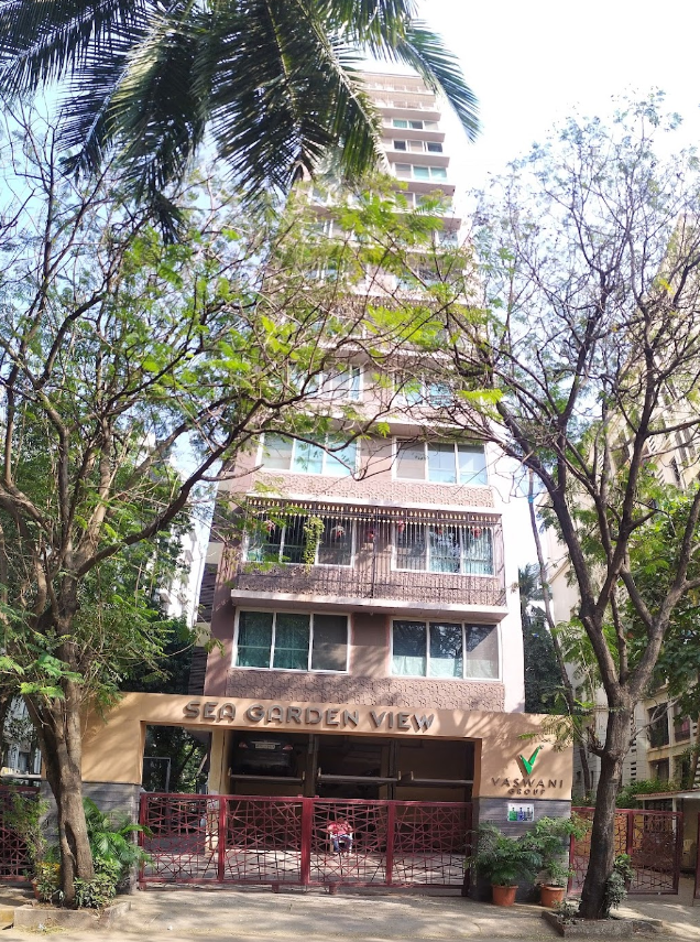 3 Semi-Furnished in Sea Garden View , Santacruz West