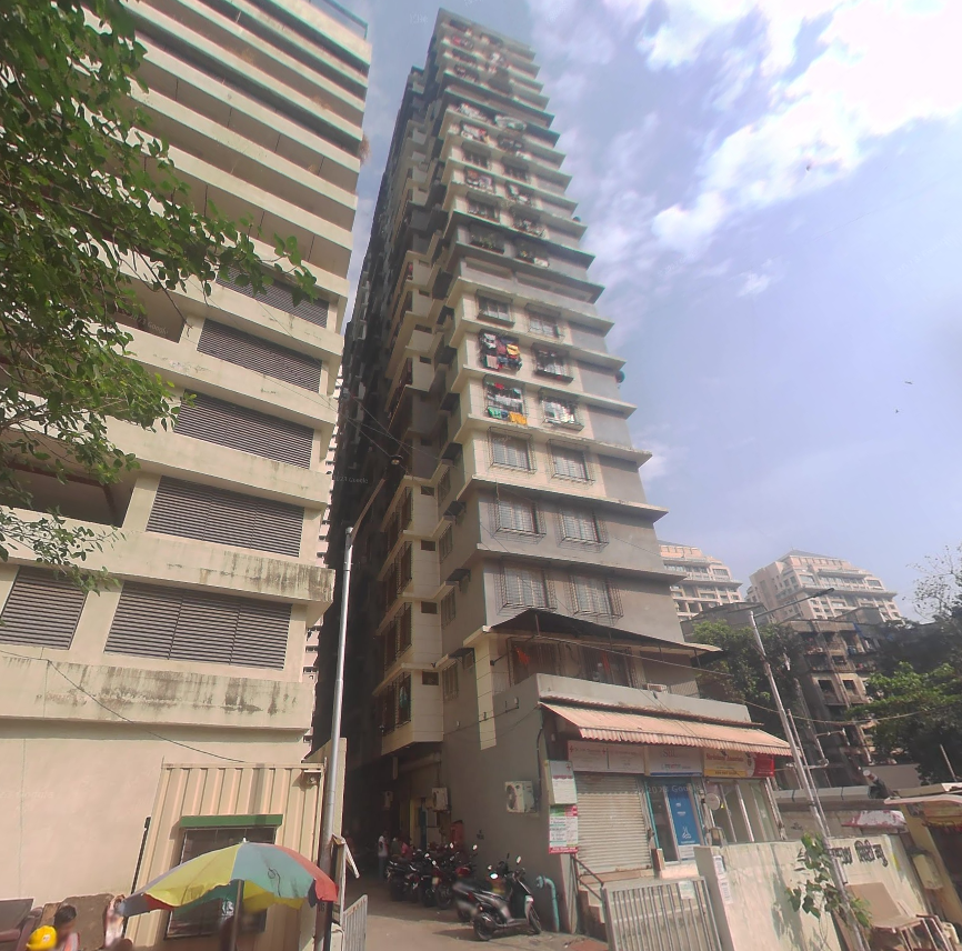 1 BHK Semi-Furnished in City View Apartment, Lower Parel - Photo 2