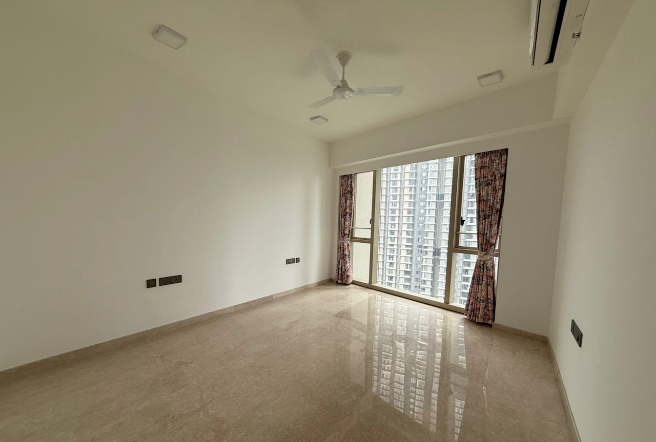 3 BHK in Lodha Adrina, Worli - Photo 6