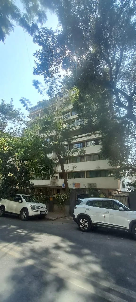 3 BHK Un Furnished in Vijay Apartments , Carmichael Road