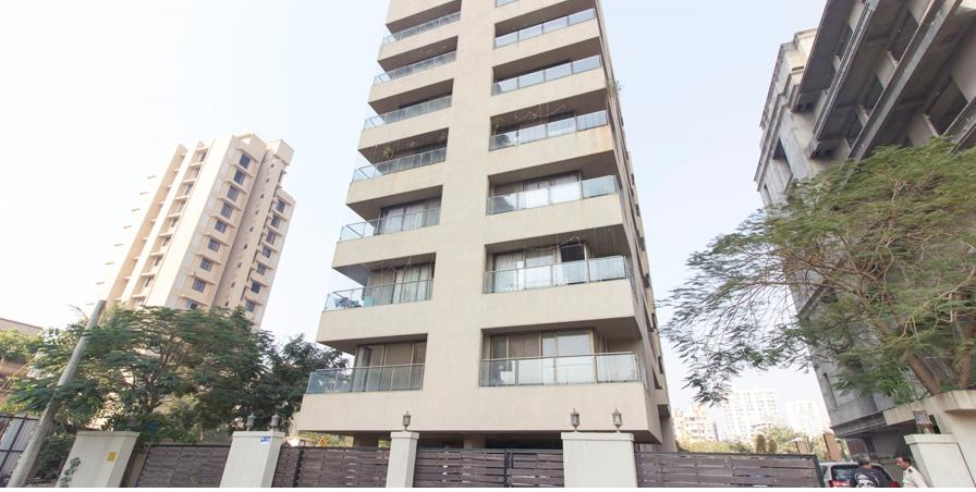 3 BHK Semi Furnished in Bhartiya Rakshak , Andheri West