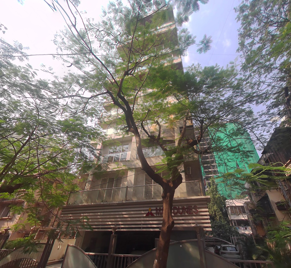 4.5 Fully Furnished in Man Dunes , Bandra West