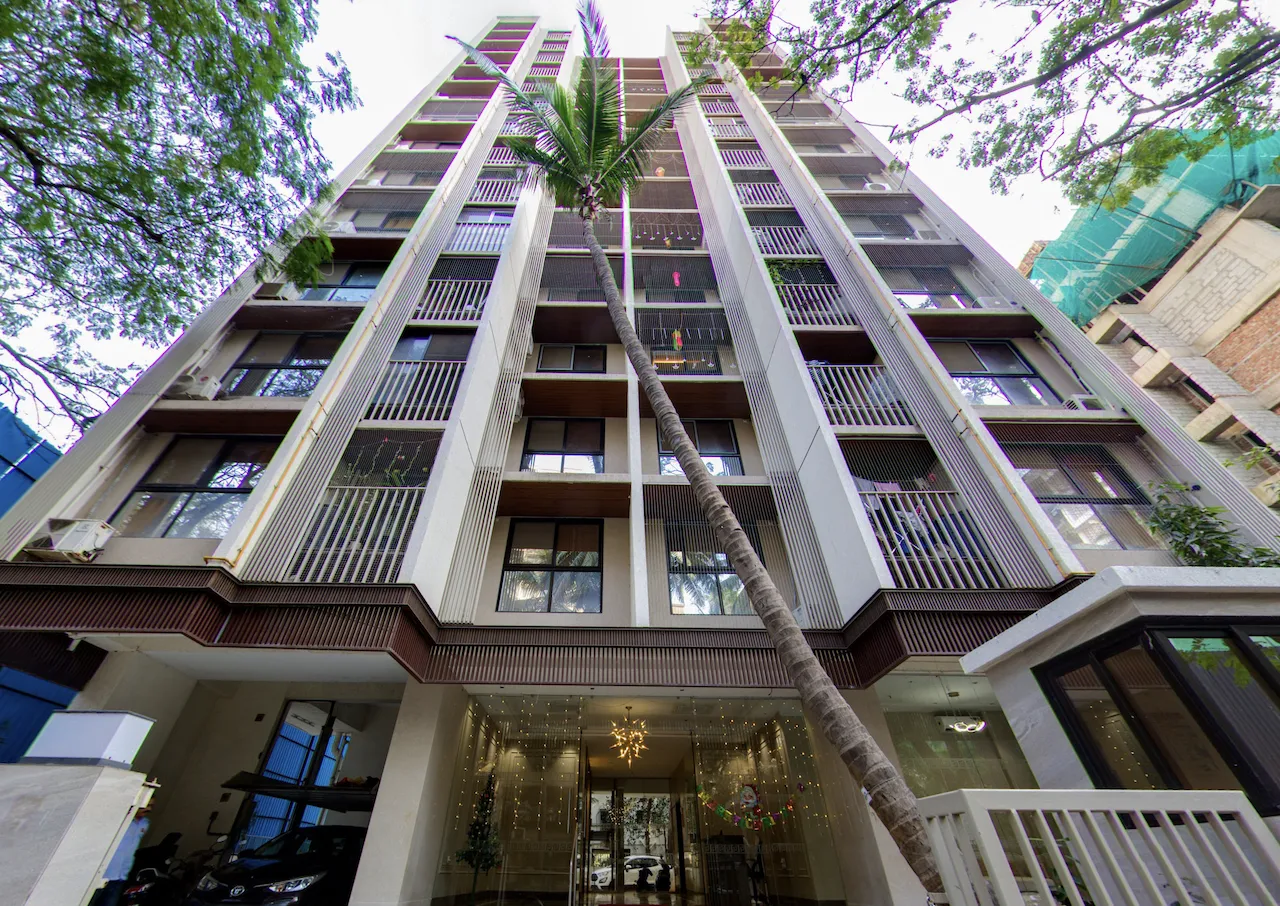 2 BHK in Platinum Pristine, Andheri West