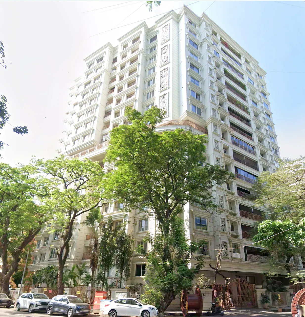 3 BHK Semi-Furnished in Bharat Acropolis, Juhu