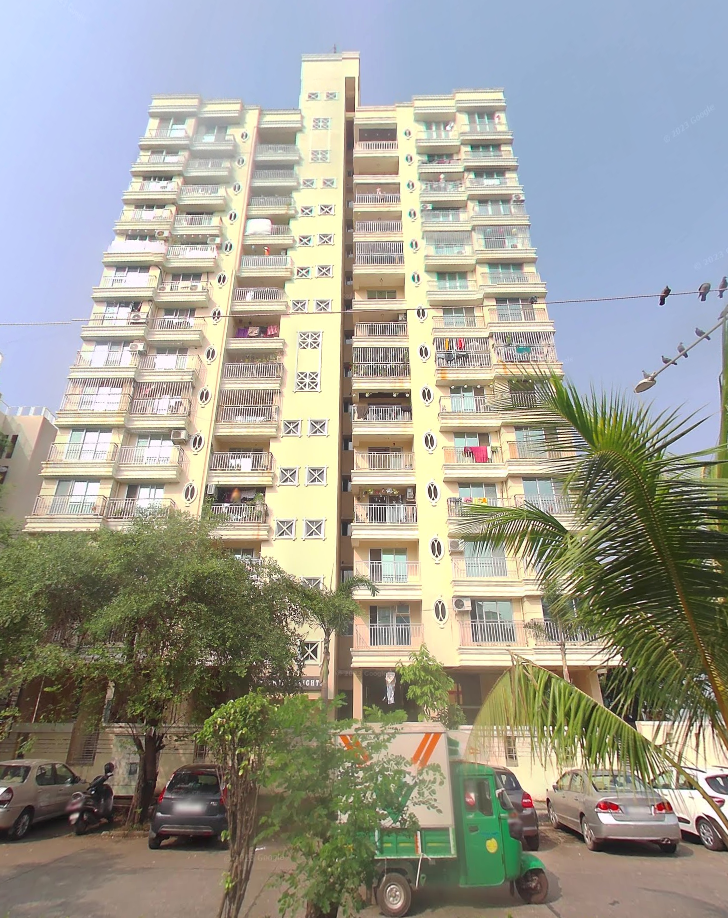 1 BHK in Navrang Heights, Kandivali West