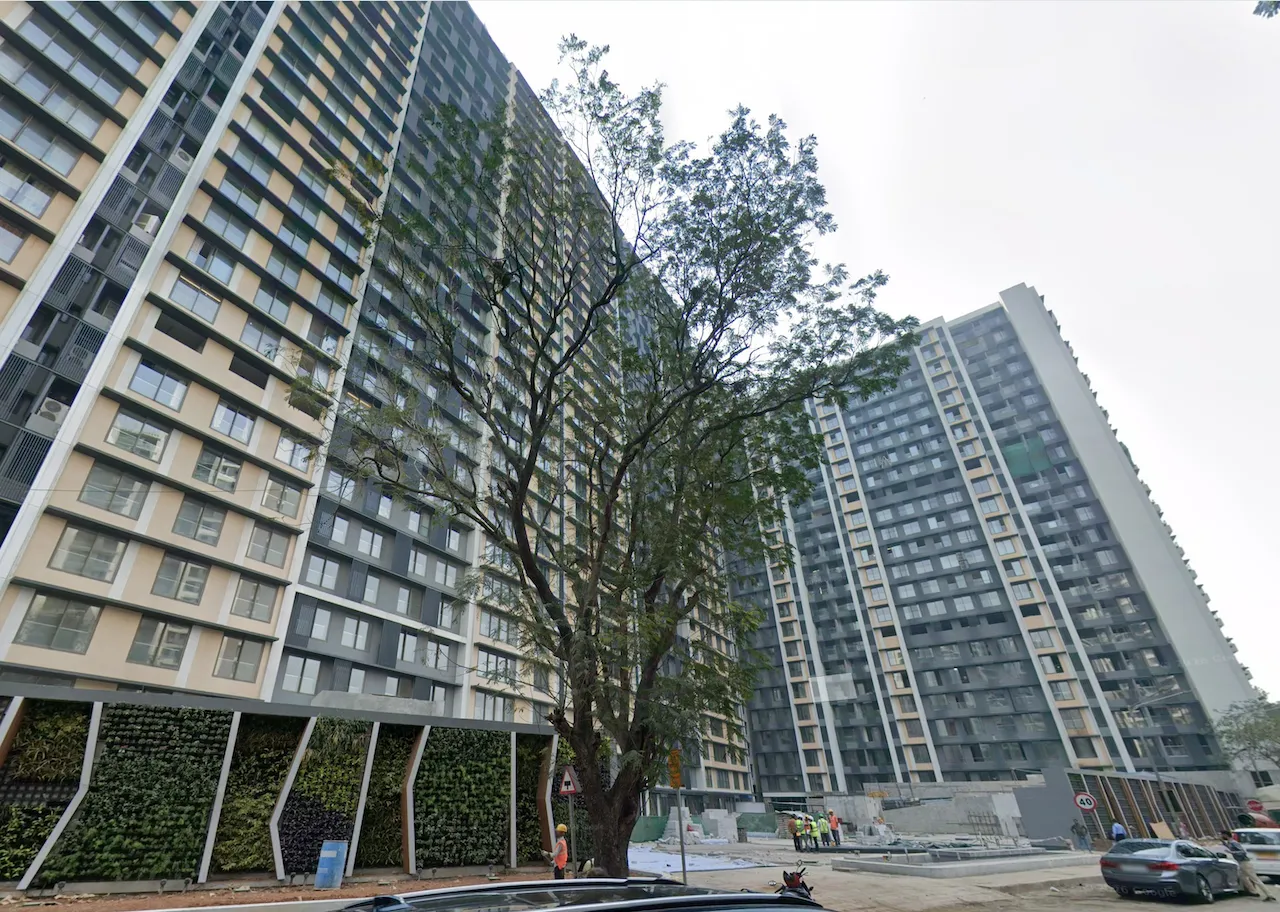 3 BHK Semi Furnished in X BKC , Bandra East