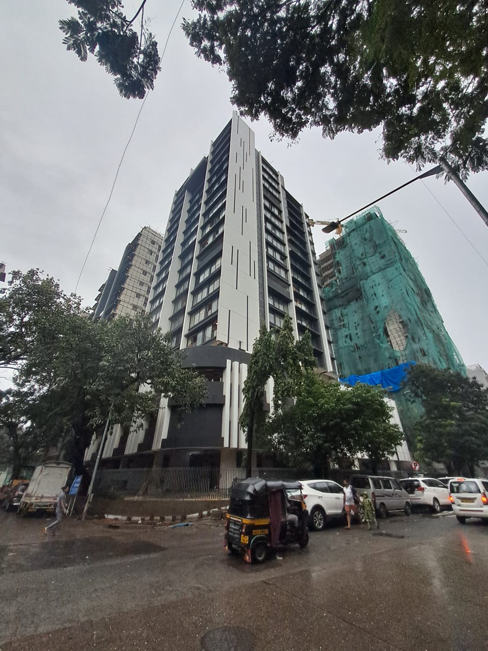 4 Semi-Furnished in Navkiran , Khar West