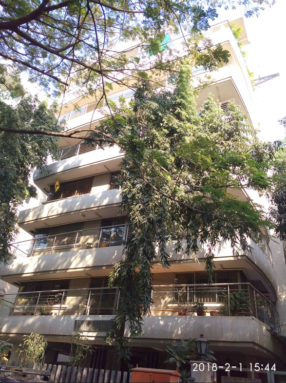 3 BHK Semi-Furnished in Pricel Holm , Santacruz West