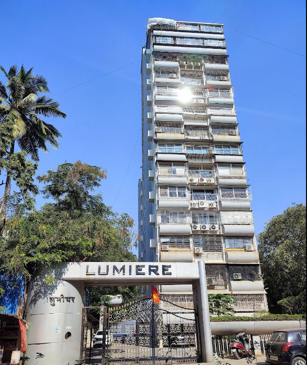 3 BHK Fully Furnished in Lumiere Tower , Andheri West