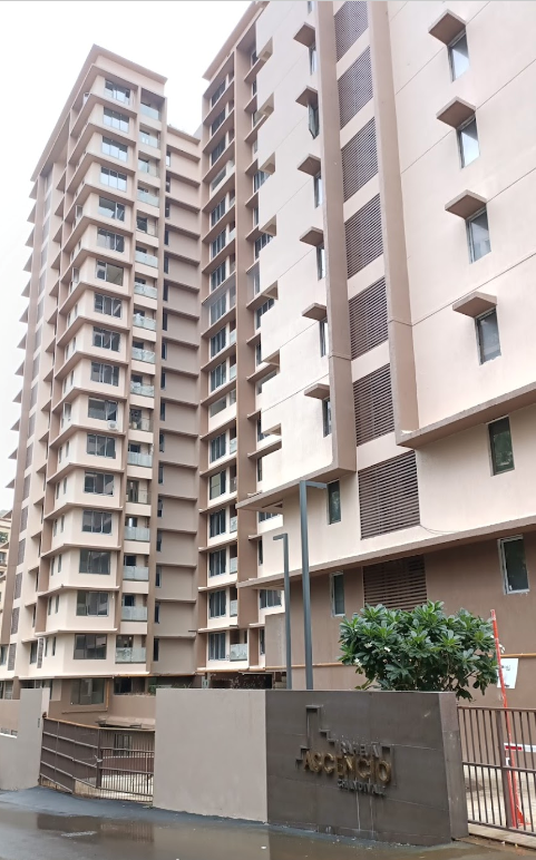3 BHK Semi-Furnished in Raheja Ascencio, Powai - Photo 2