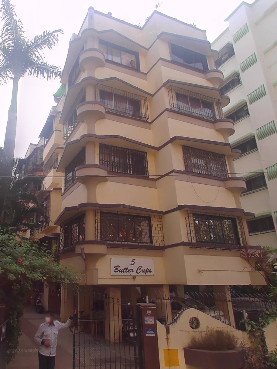 2 BHK in Buttercups chs, Bandra West