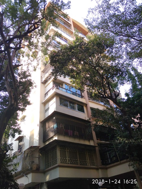 4 BHK in Kanta Apartment, Santacruz West