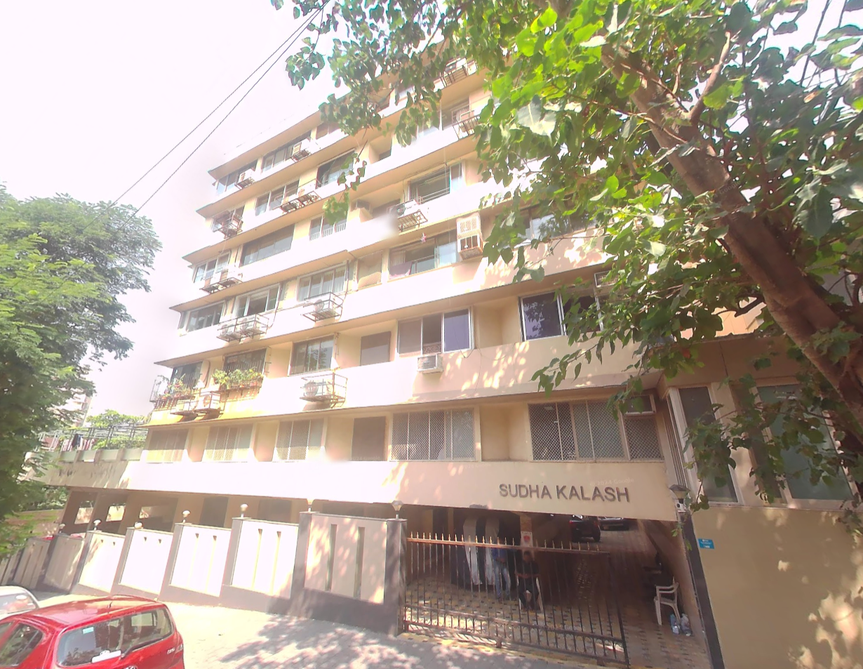 2 BHK Semi-Furnished in Sudha Kalash , Walkeshwar