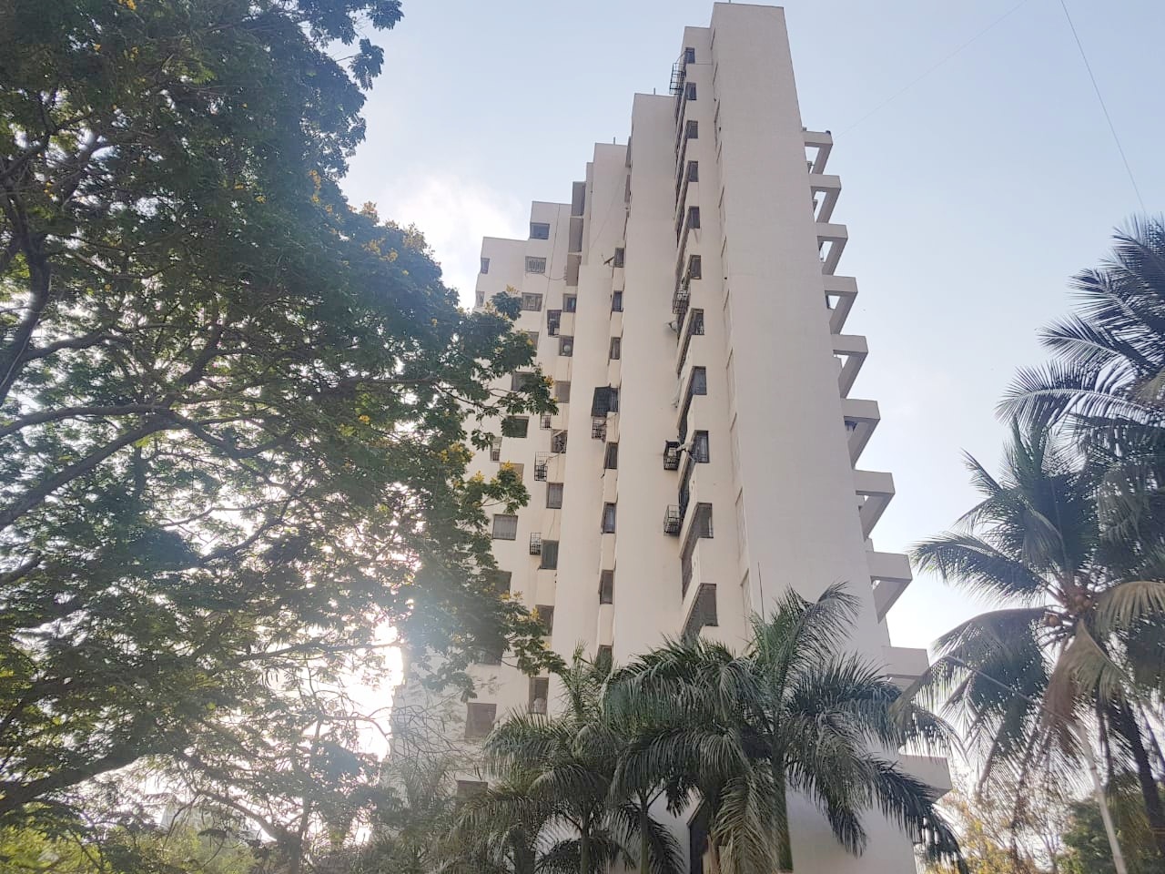2 BHK Fully Furnished in Karmayog CHS, Andheri West - Photo 2