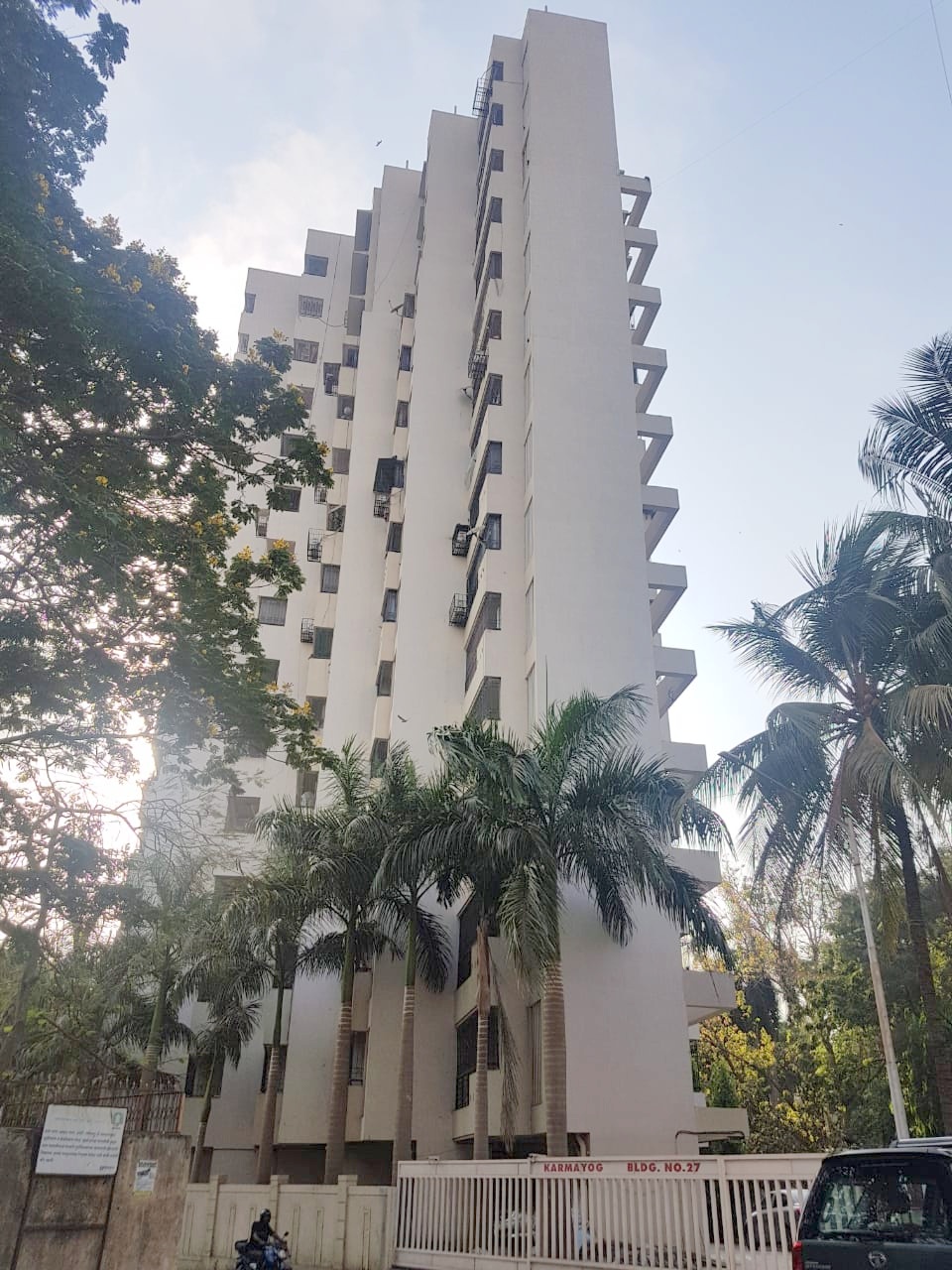 2 BHK Fully Furnished in Karmayog CHS, Andheri West - Photo 1
