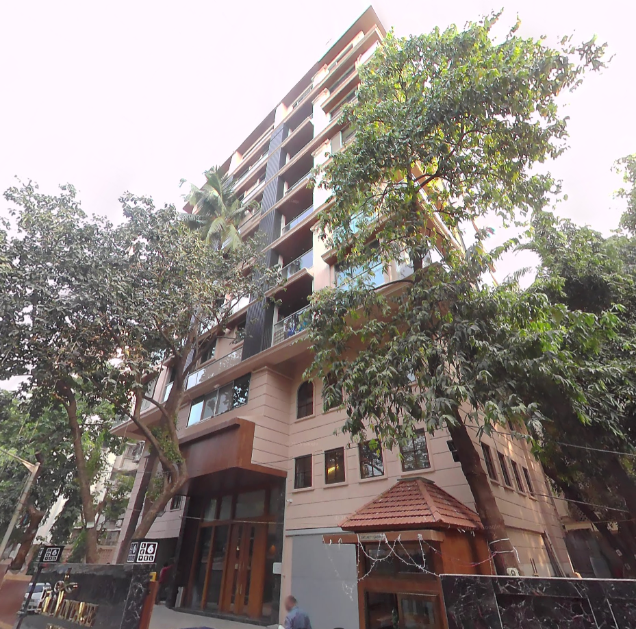 3 BHK Semi-Furnished in Pali Vintage, Khar West