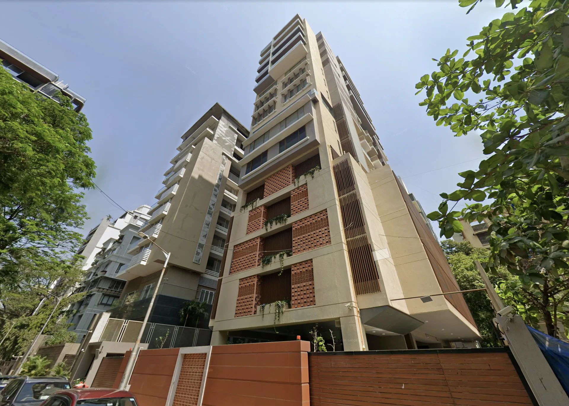 1 Semi-Furnished in Vimal Building , Vile Parle West