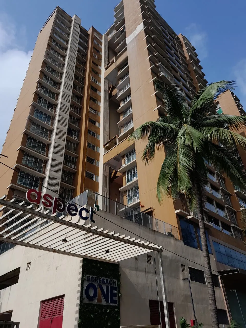 5 BHK Fully Furnished in Goregaon One, Goregaon West