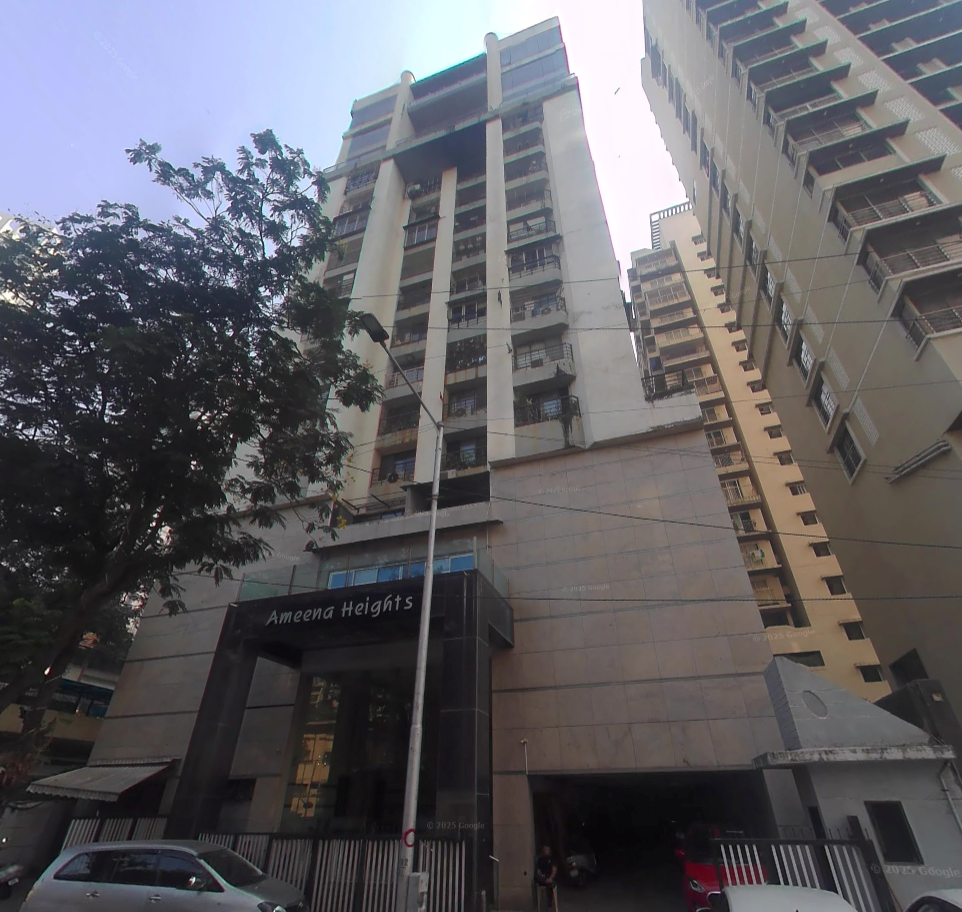 3.5 Semi-Furnished in Ameena Heights , Mumbai Central