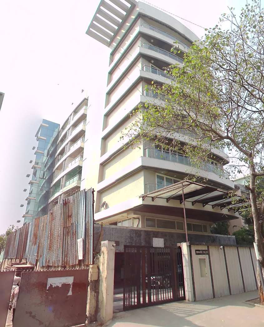 4 BHK Semi-Furnished in Pinnacle Dreams, Juhu
