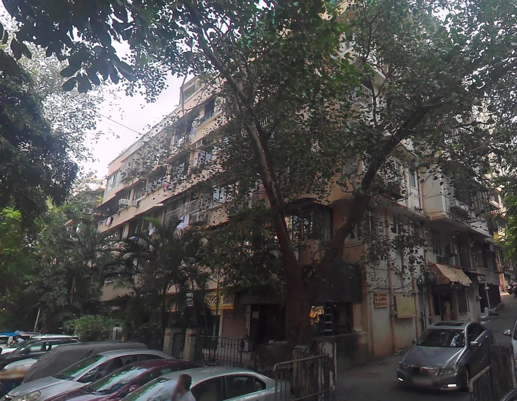 1 BHK Semi-Furnished in Laxmi Mahal , Breach Candy
