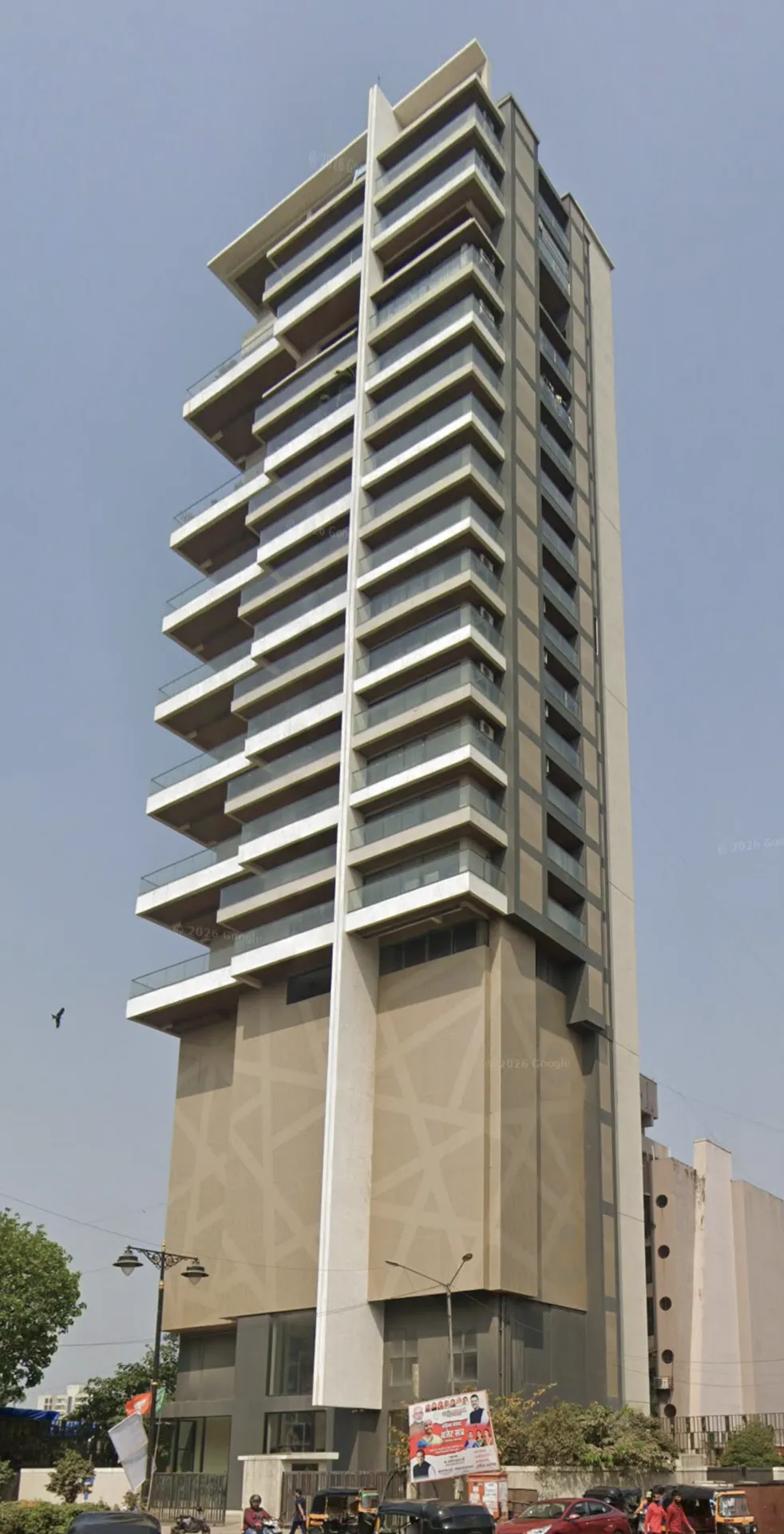 5 BHK Semi-Furnished in Iconic 7, Bandra West - Photo 3