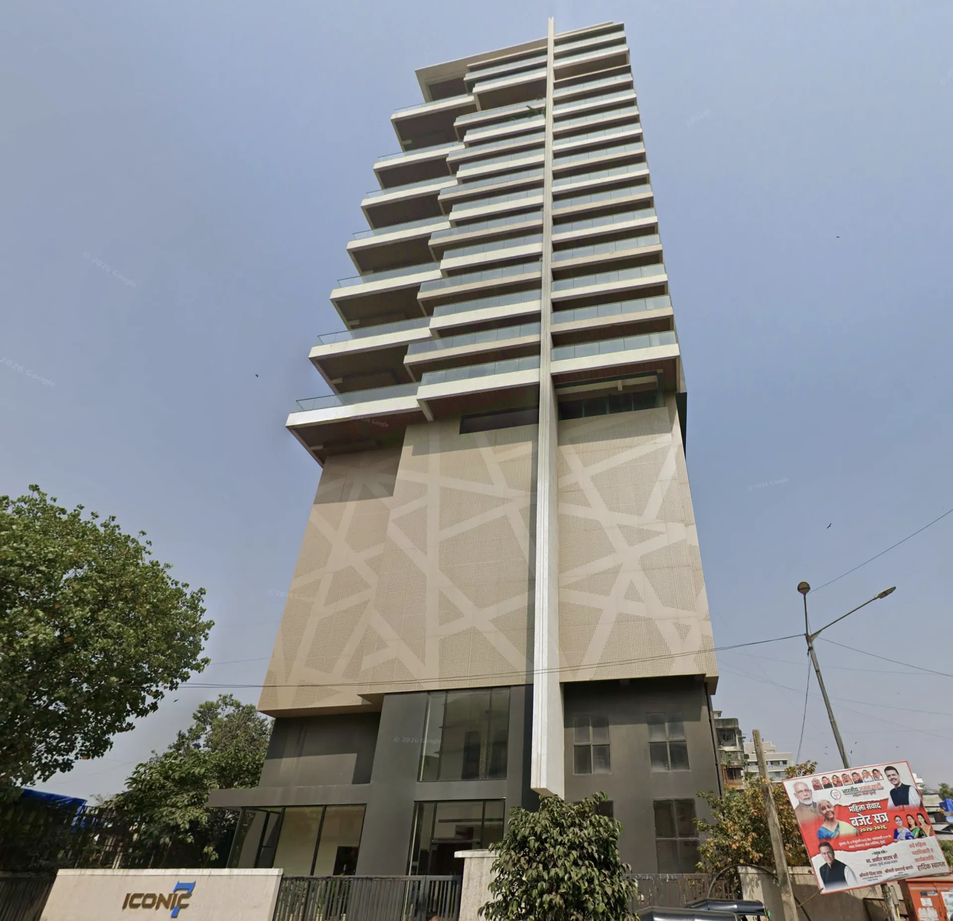 5 BHK Semi-Furnished in Iconic 7, Bandra West - Photo 1