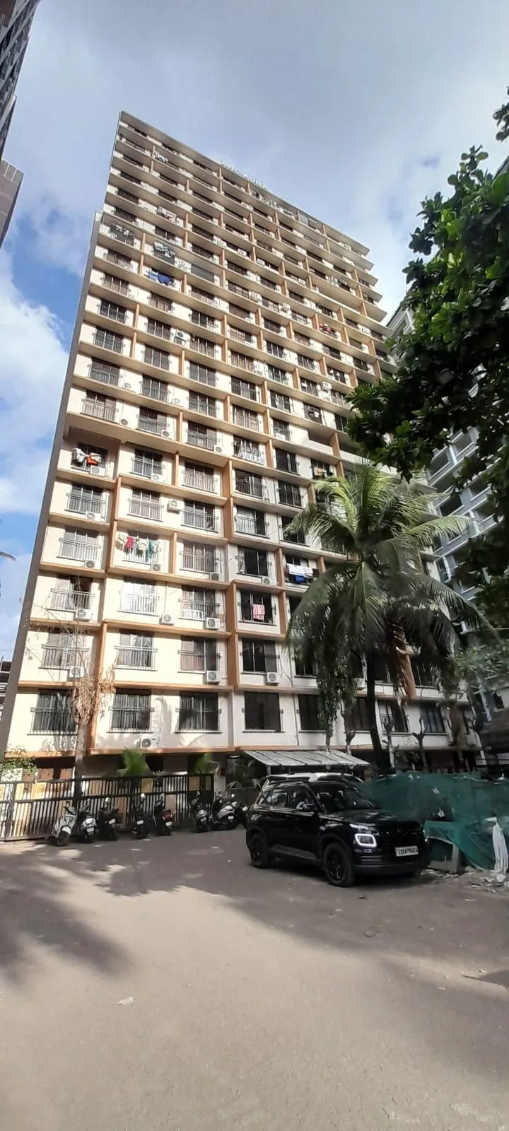 1.5 BHK Unfurnished in ARC Aura, Andheri West - Photo 2