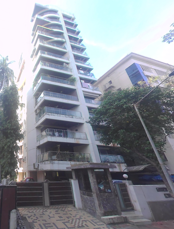 4 BHK Semi-Furnished in Tirthal , Vile Parle West