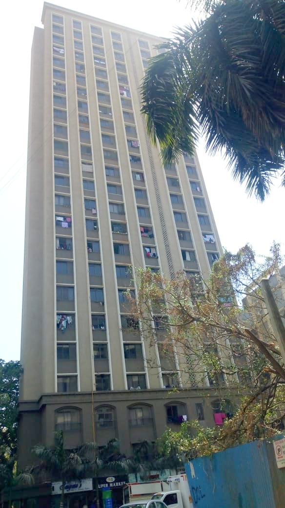 3 BHK Semi-Furnished in Lalani Grandeur, Goregaon East