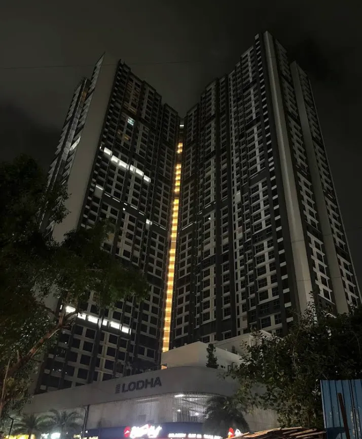 3 Semi-Furnished in Lodha Raj Infinia , Malad West