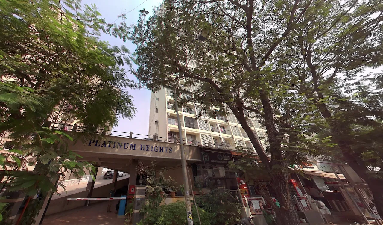 2 BHK Semi Furnished in Platinum Heights , Andheri West