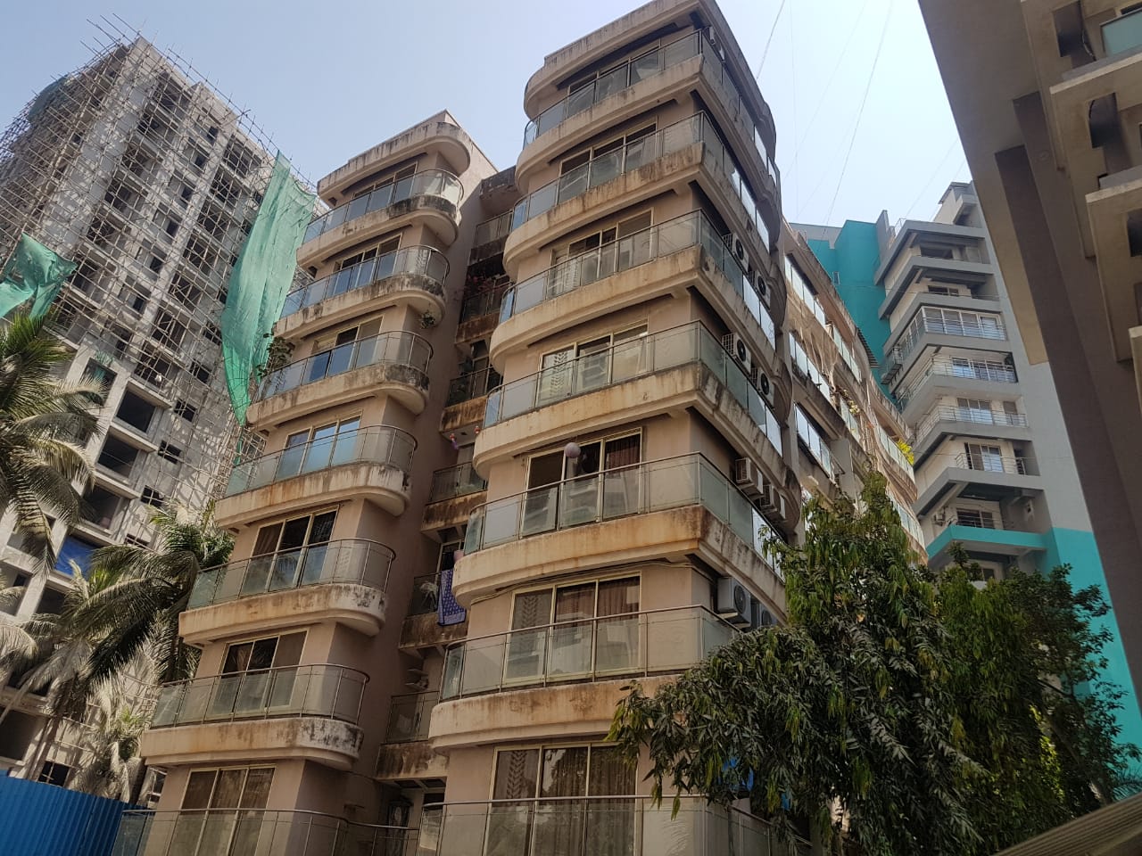 6 BHK Fully Furnished in Mangal Millap, Juhu - Photo 3
