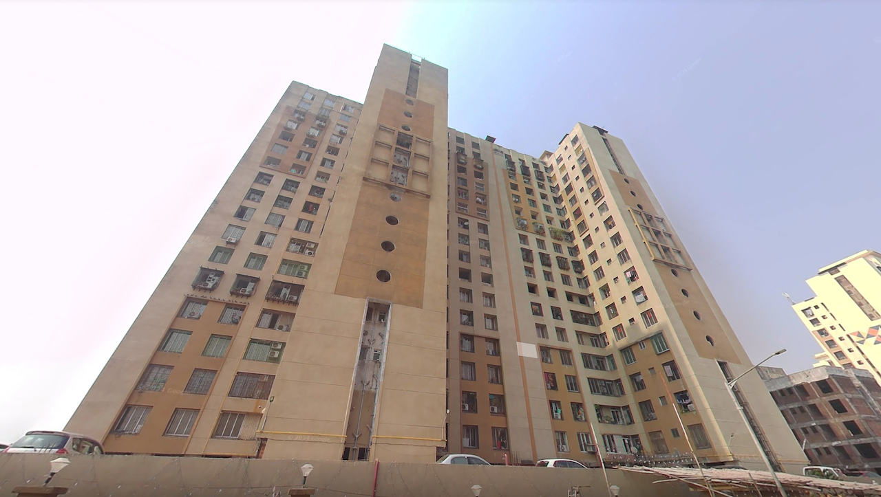 2 BHK Fully Furnished in Mantri Serene, Goregaon East - Photo 2