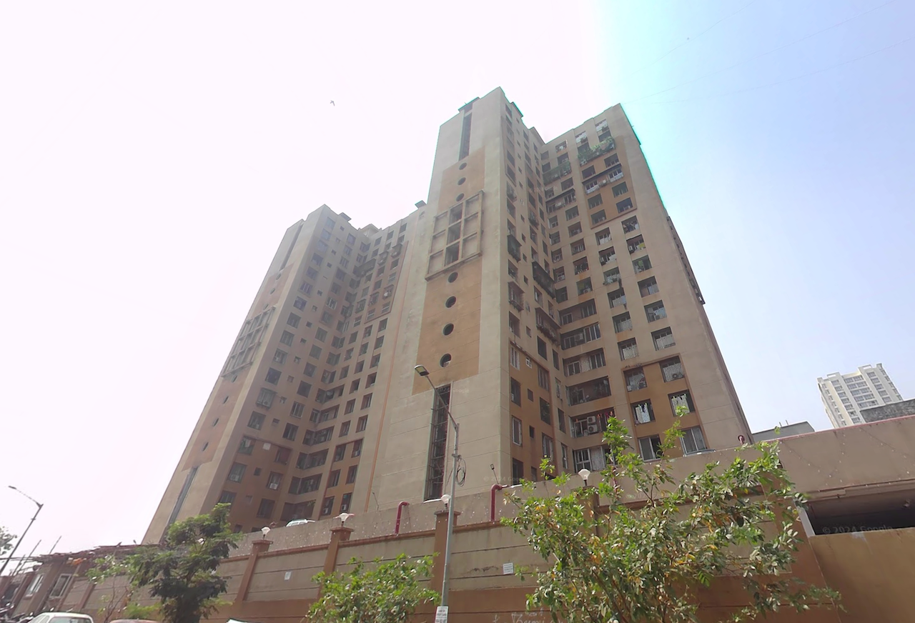 3 BHK Fully Furnished in Mantri Serene, Goregaon East