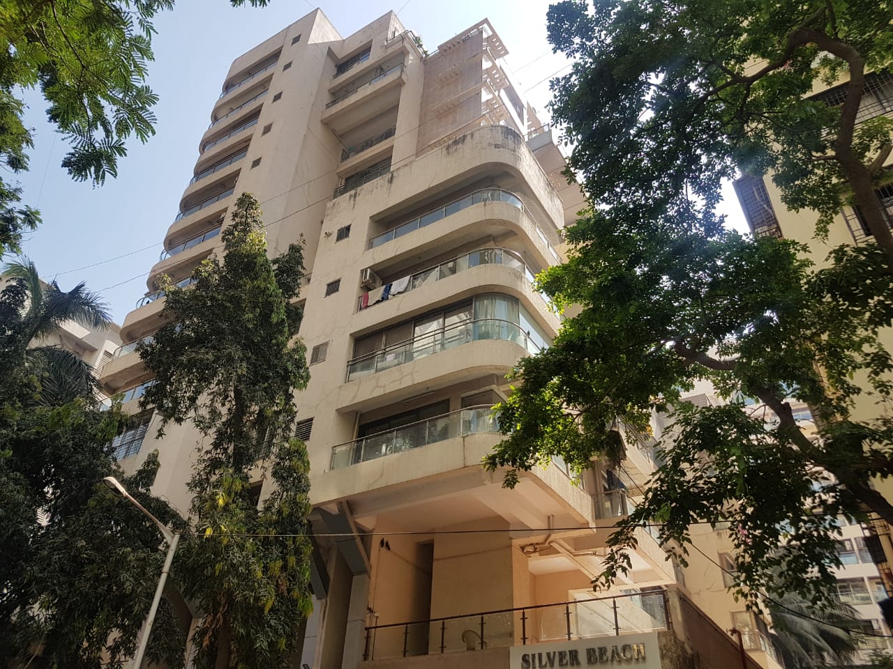 2 BHK Semi-Furnished in Mayfair Silver Beach , Juhu