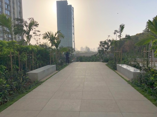 3.5 BHK Fully Furnished in Oberoi Esquire, Goregaon East - Photo 3