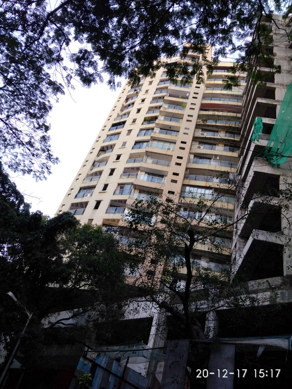 2 BHK Semi Furnished in Orizzonte , Bandra West