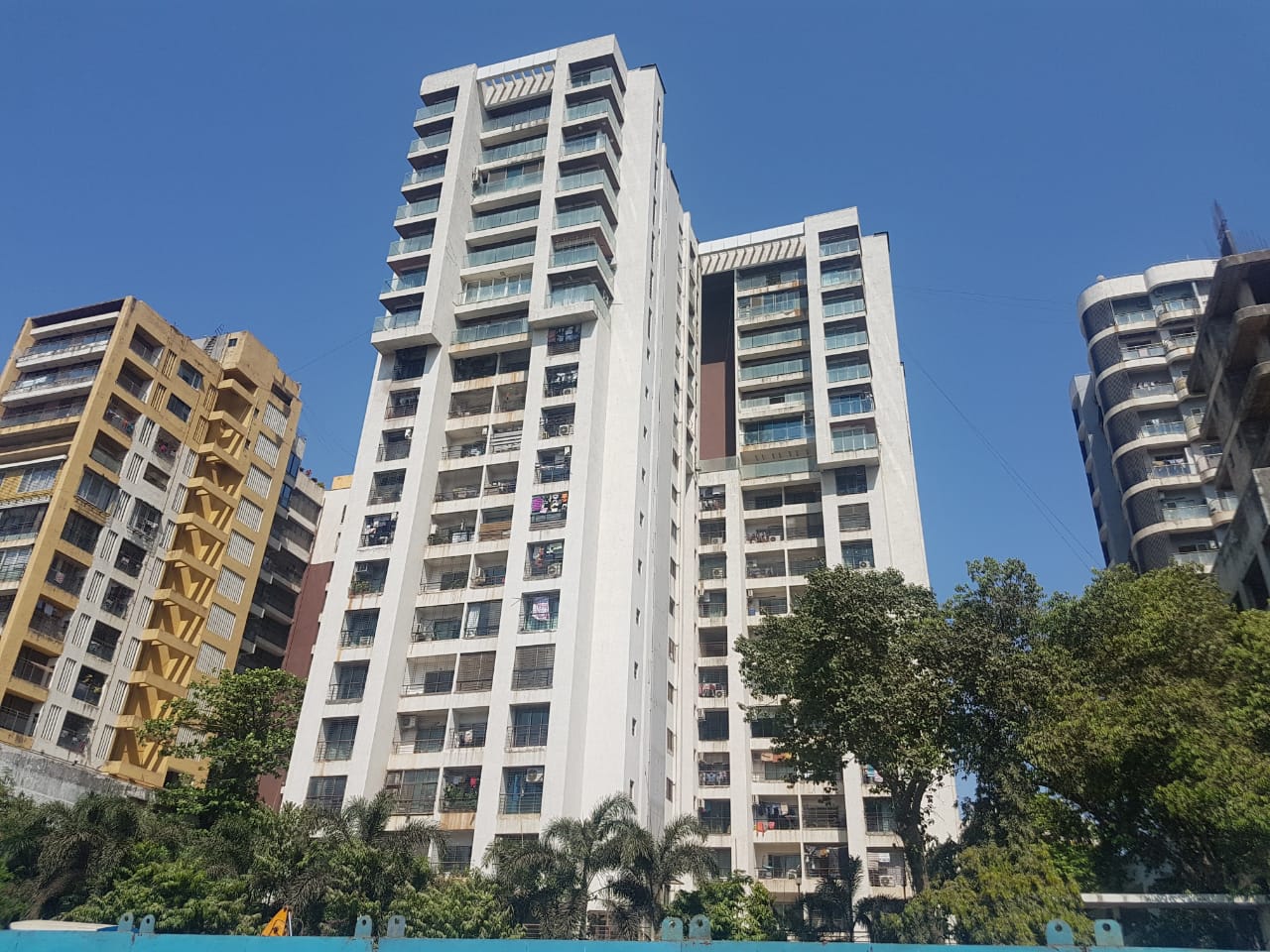 2 BHK in Platinum Tower , Andheri West
