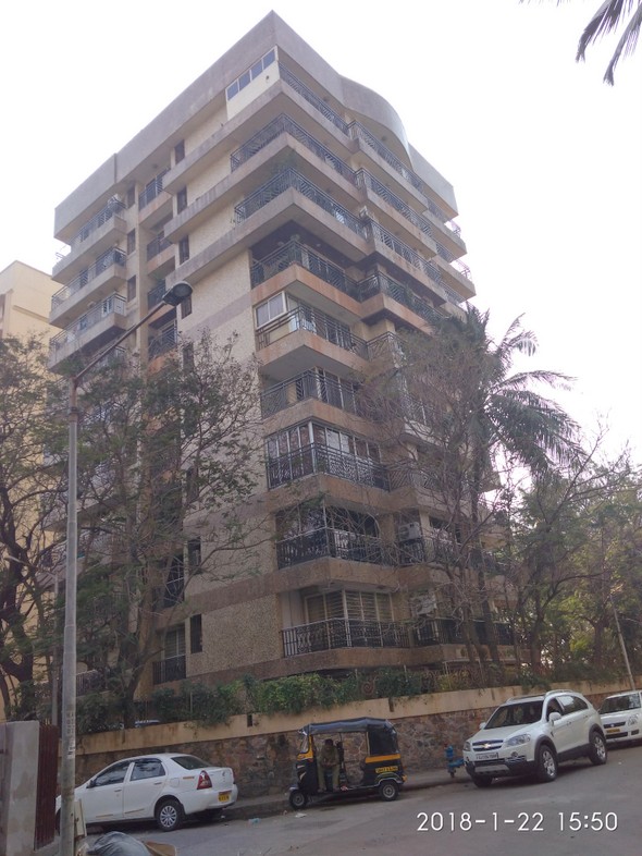 3 BHK Fully Furnished in Preetika Apartment , Santacruz West