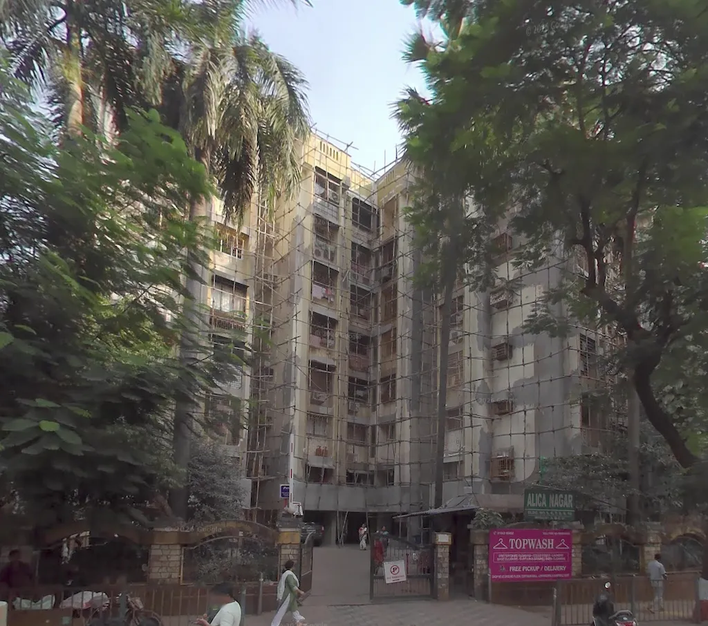 2 Semi-Furnished in Alica Nagar CHS , Kandivali East