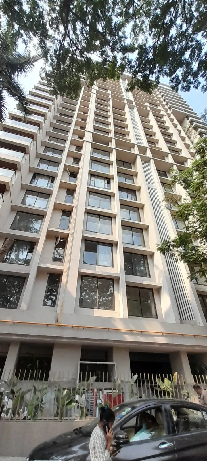 4 BHK in Antariksh Ace , Bandra East