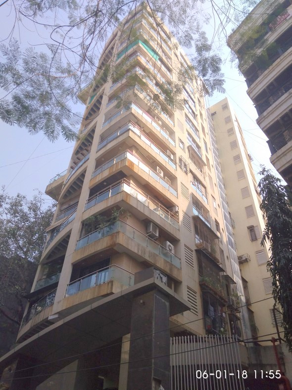 4 BHK in Satra Residency, Khar West
