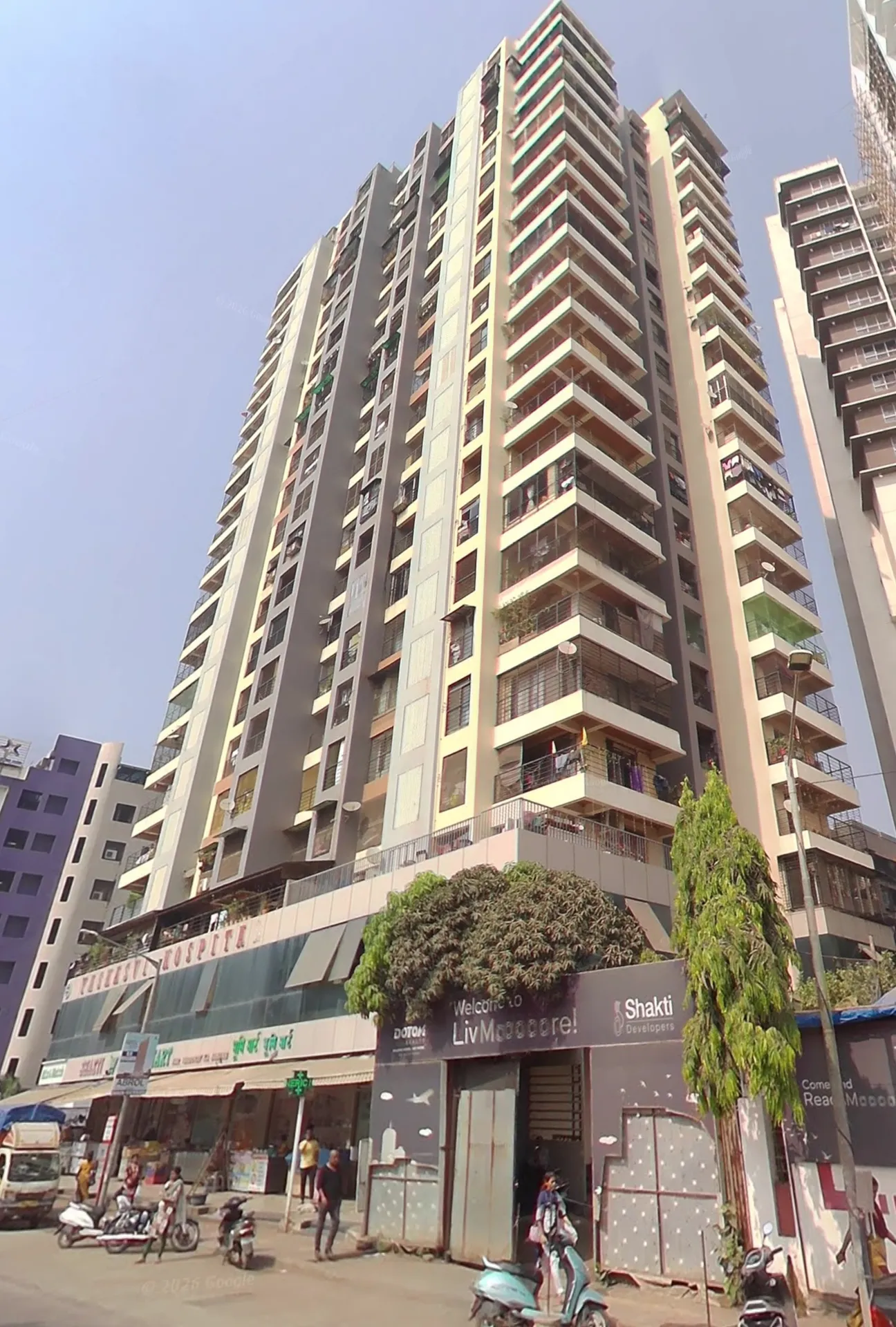 3 BHK Semi-Furnished in Shakti Enclave , Malad West
