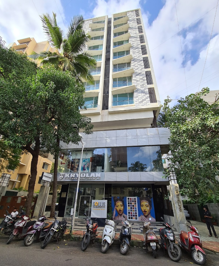 Office in Solus, Bandra West - Photo 2