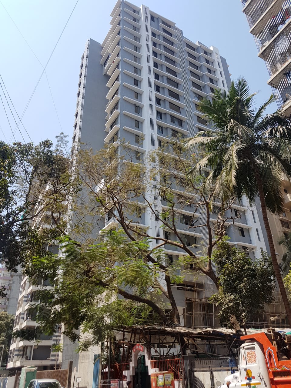 2 BHK Fully Furnished in Acme Stadium View, Andheri West - Photo 3