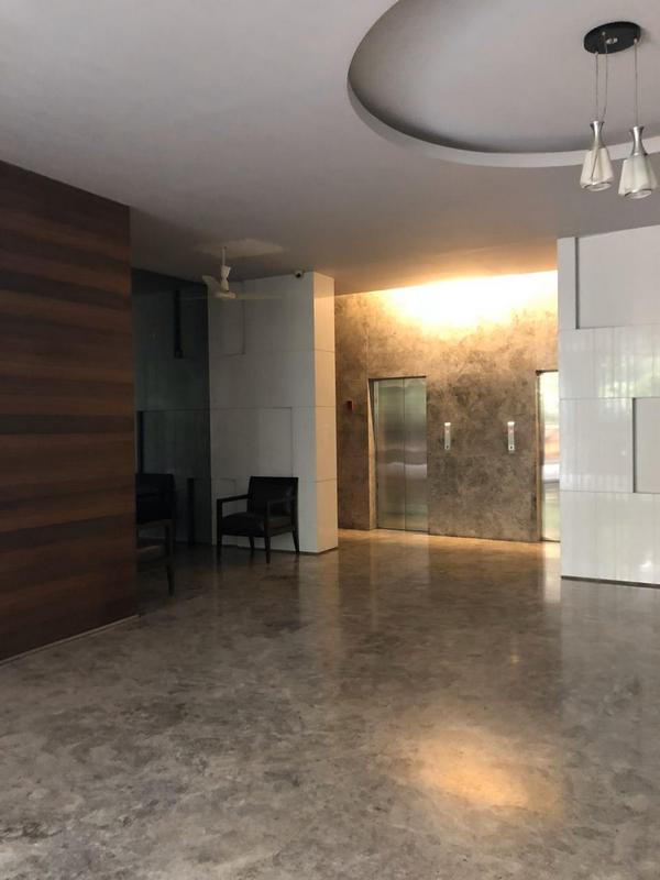 3 BHK Unfurnished in Sundeep, Khar West - Photo 2