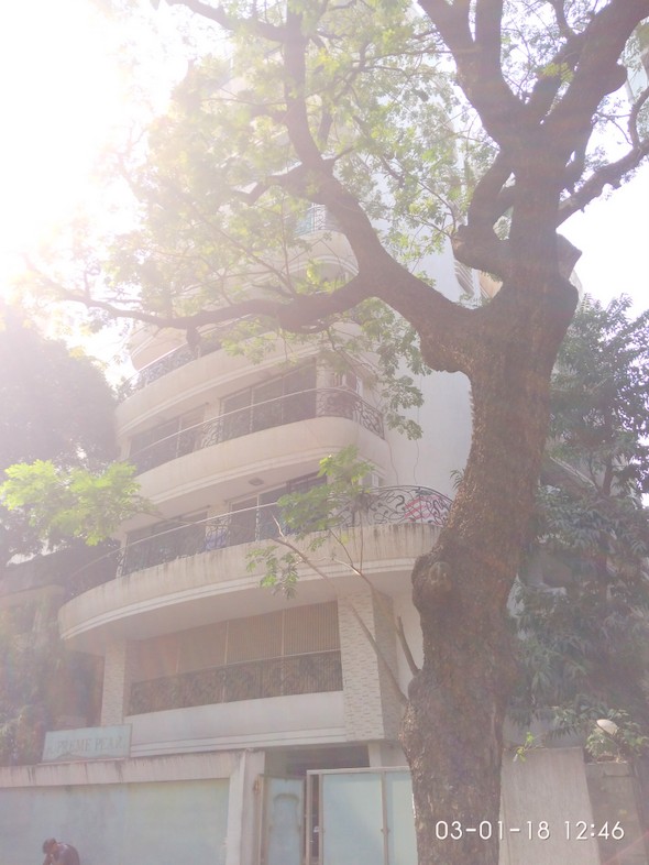 3 BHK Semi-Furnished in Supreme Pearl , Khar West