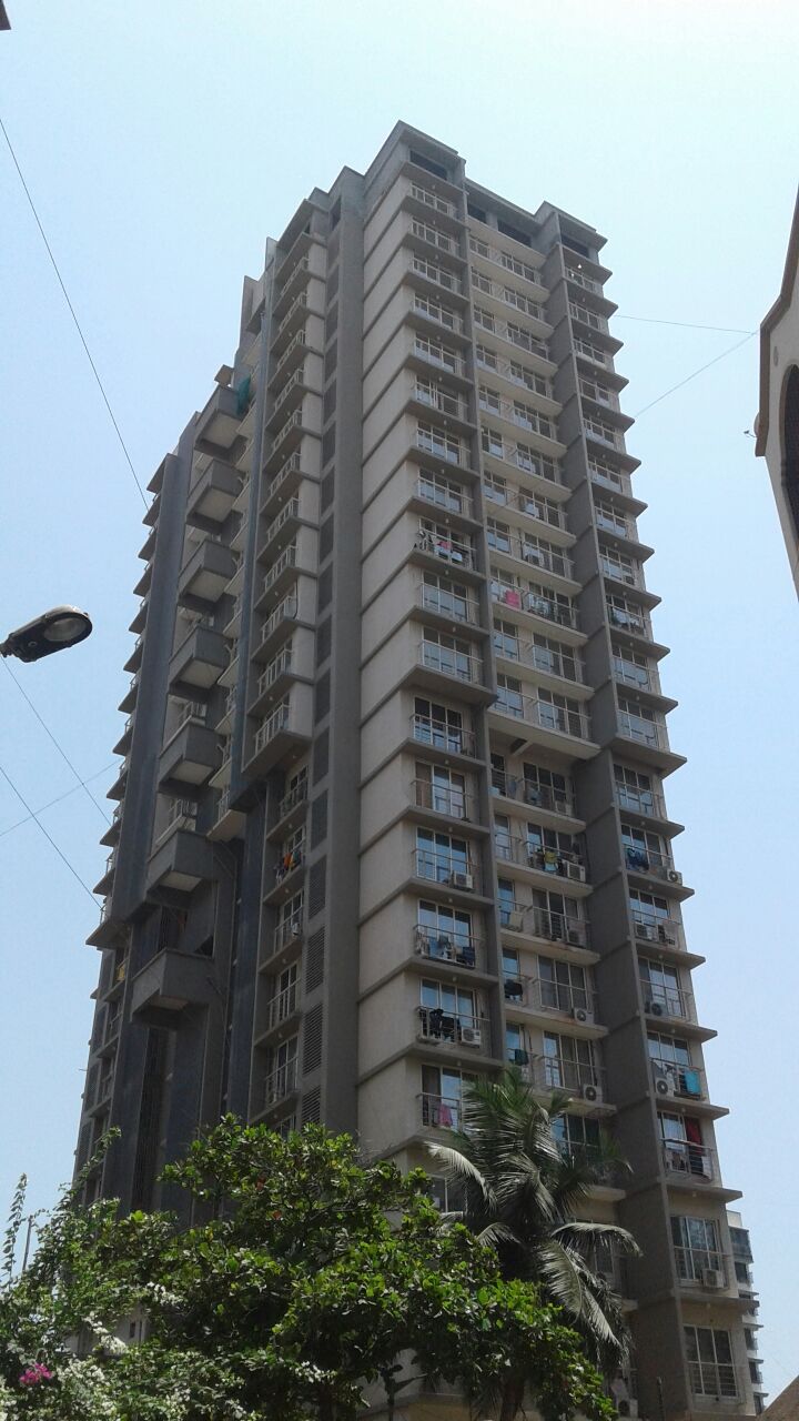 3 Semi-Furnished in Veena Crest , Andheri West